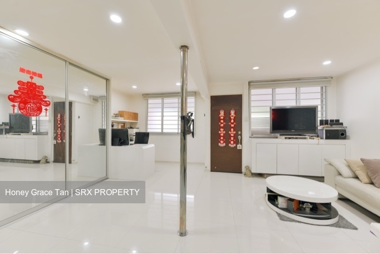 Blk 110 Chong Pang Garden (Yishun), HDB 3 Rooms #491884091